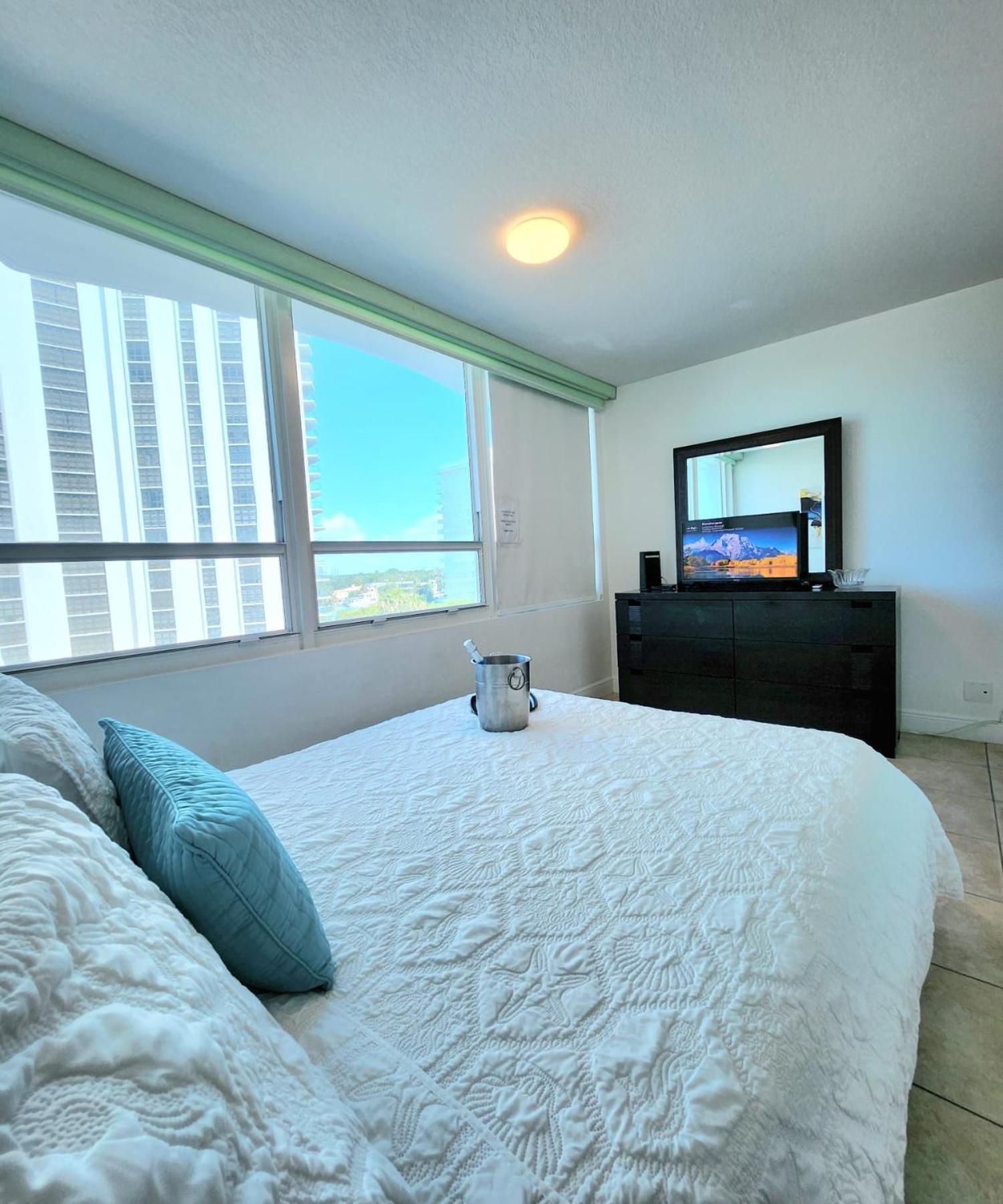 Beachfront Property Pool Gym Tennis Miami Beach! Εξωτερικό φωτογραφία